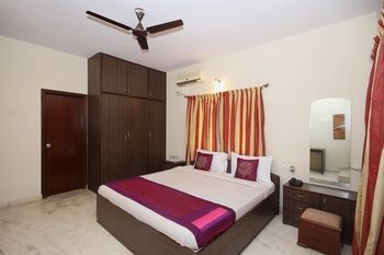 Oyo 2388 Hebbal Hotel Bangalore Exterior foto